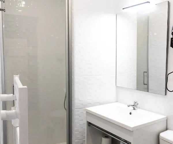 Le Pastel Jeanne D'arc Apartment